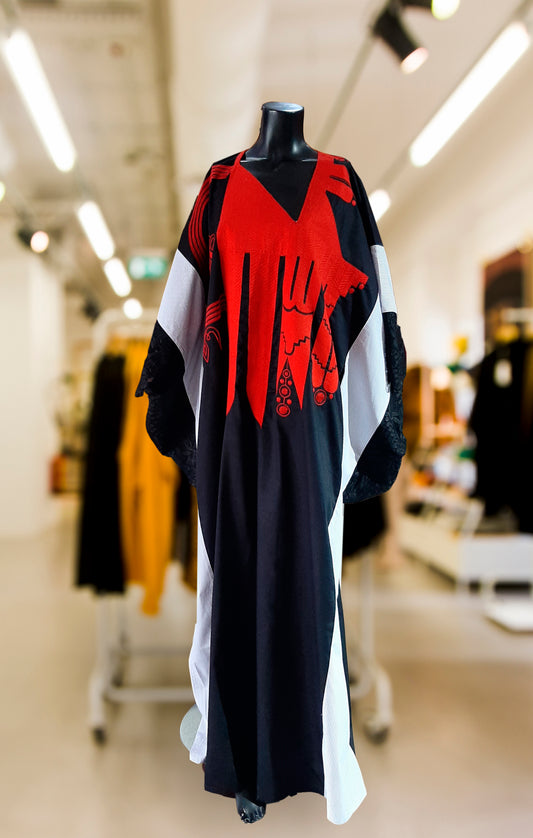 Kemebi Black and Red